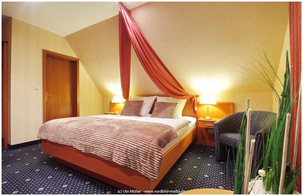Zur Linde Hotel Heede Ngoại thất bức ảnh