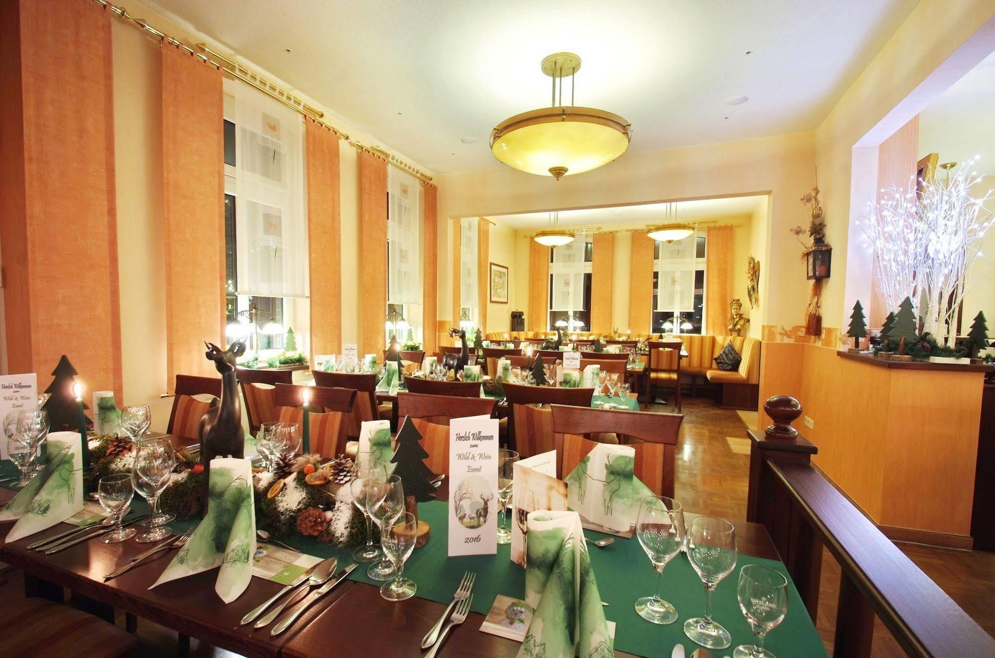 Zur Linde Hotel Heede Ngoại thất bức ảnh