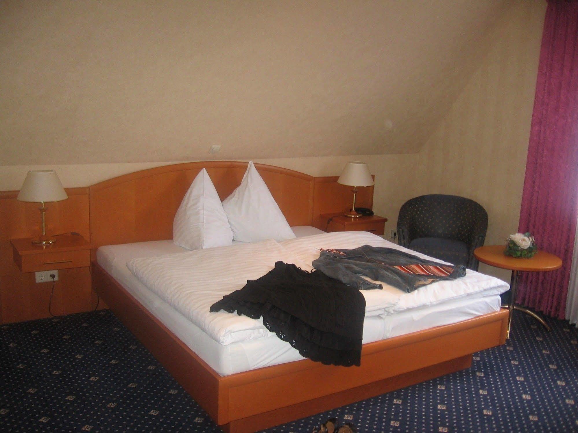 Zur Linde Hotel Heede Ngoại thất bức ảnh